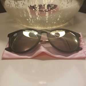 Blenders Rose Sunglasses 😎